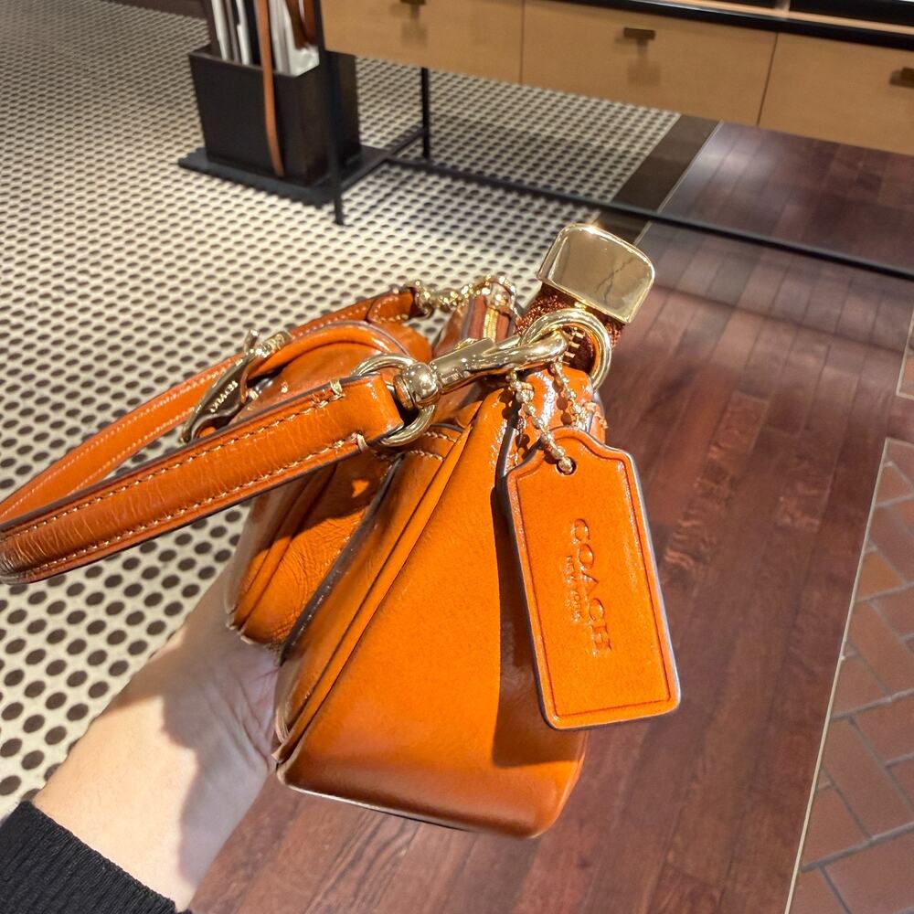 Coach Outlet Ashton Mini Shoulder Bag CDB19 Gold/Cinnamon - Picture 4 of 8